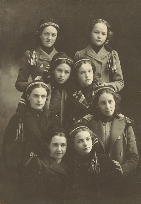 Viroqua School Girls 1902-3