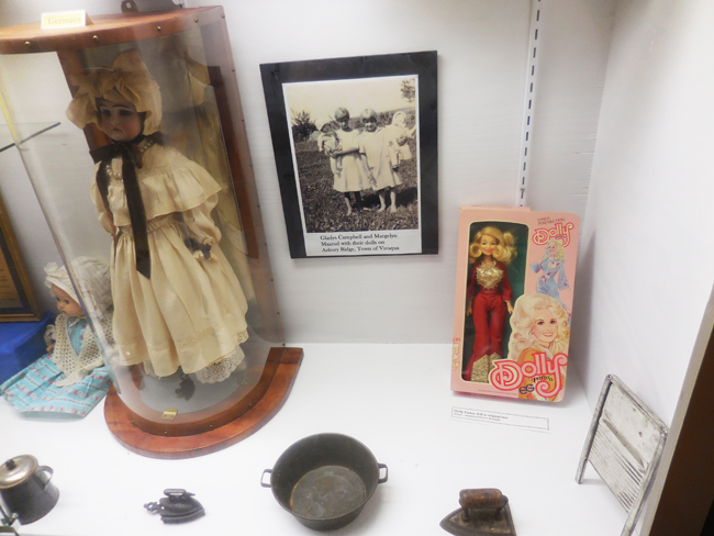 Dolly in doll exibit